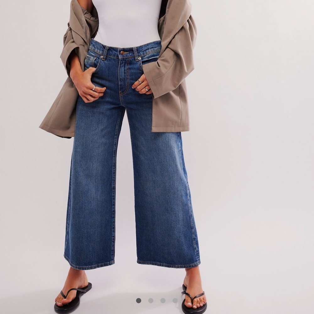 Free People Cropped Boyfriend Jeans